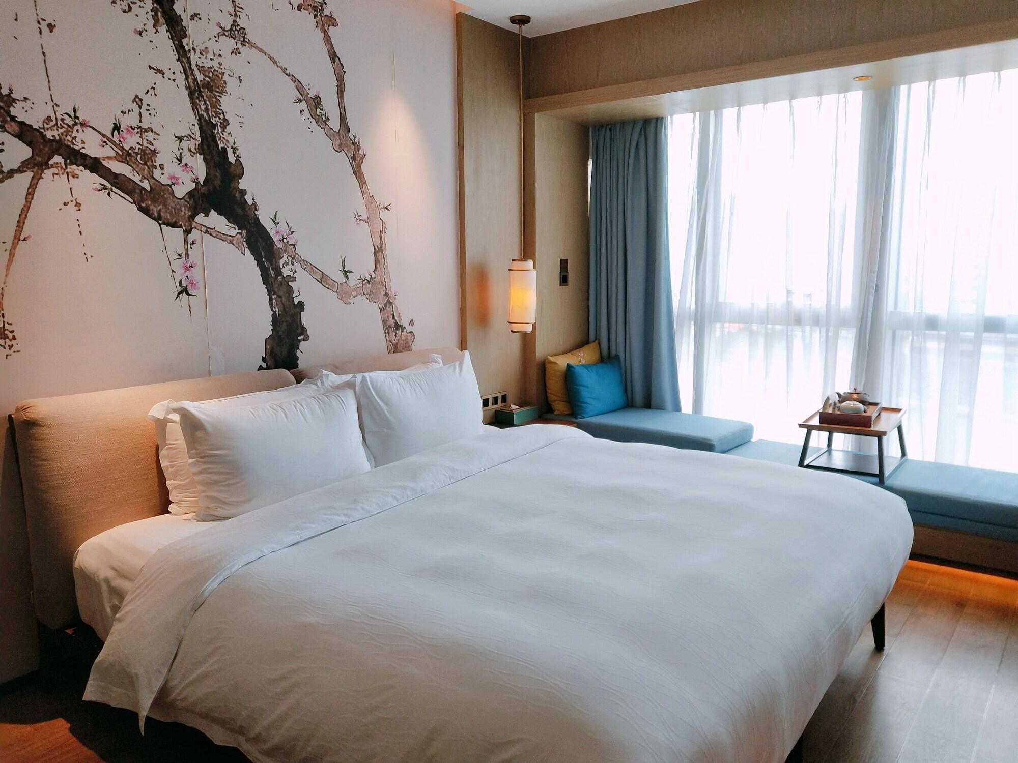 Howard Johnson Riverview Hotel Canton Extérieur photo