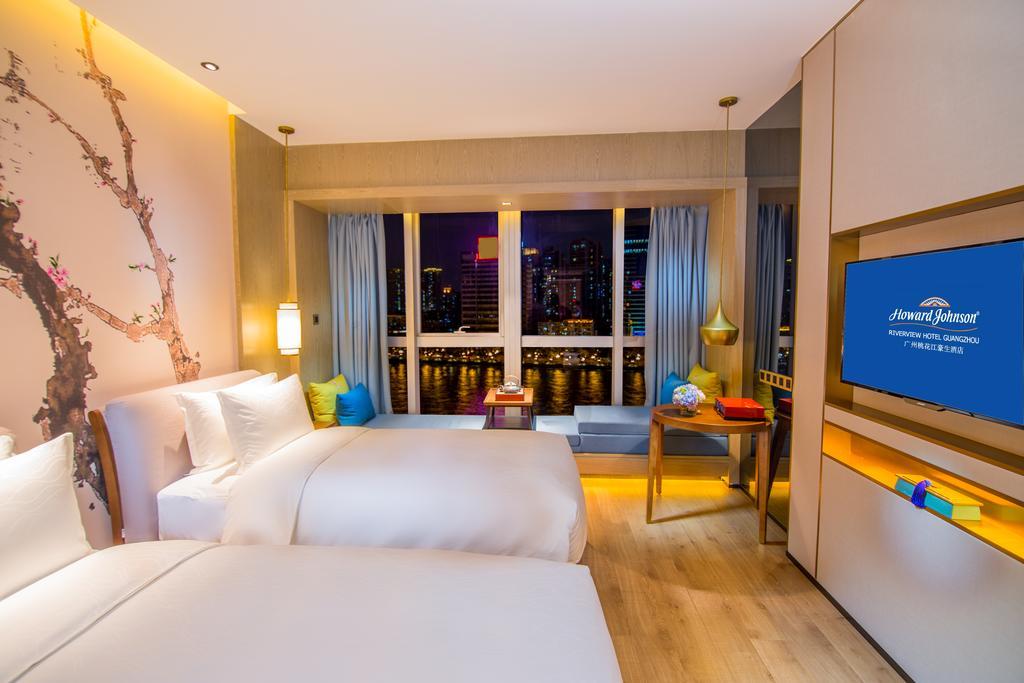 Howard Johnson Riverview Hotel Canton Extérieur photo